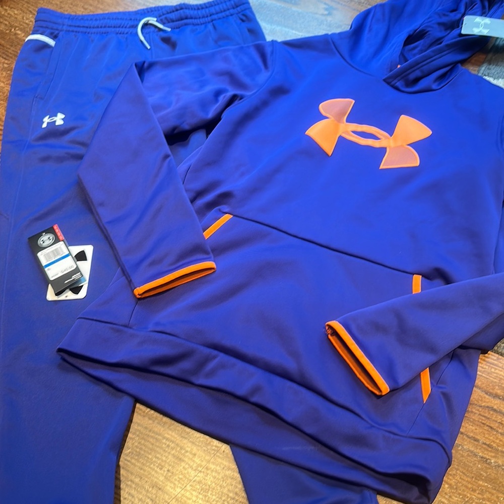 New with tags Under Armour boys set hooded sweatshirt joggers YXL XL